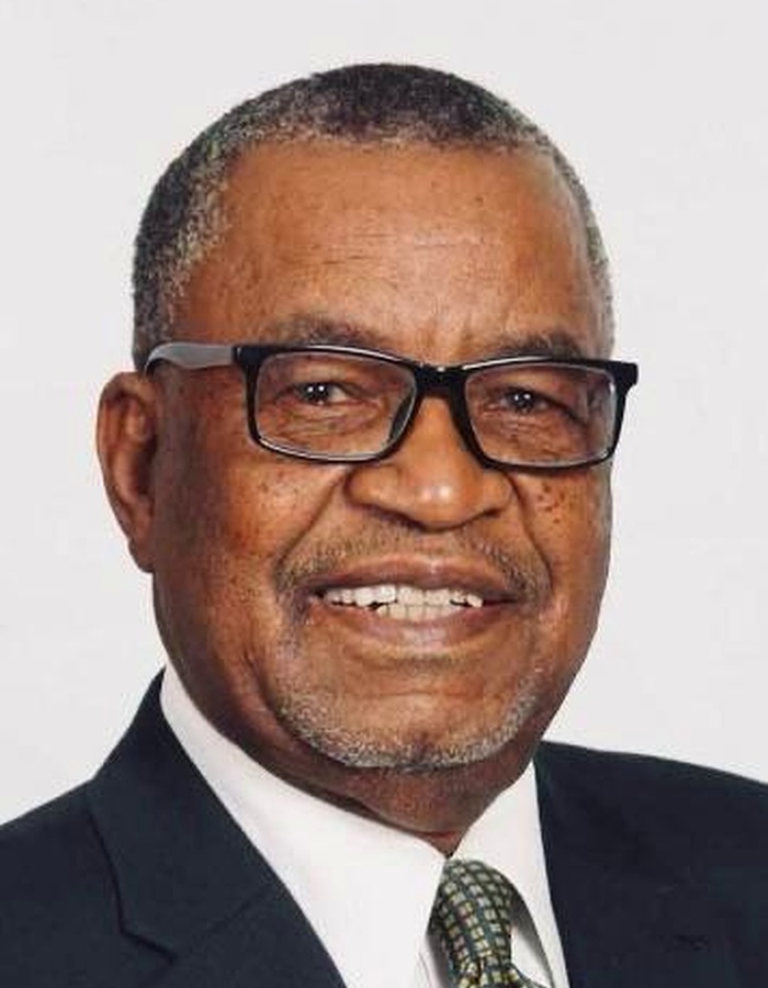 Dr. Gaby Magomola